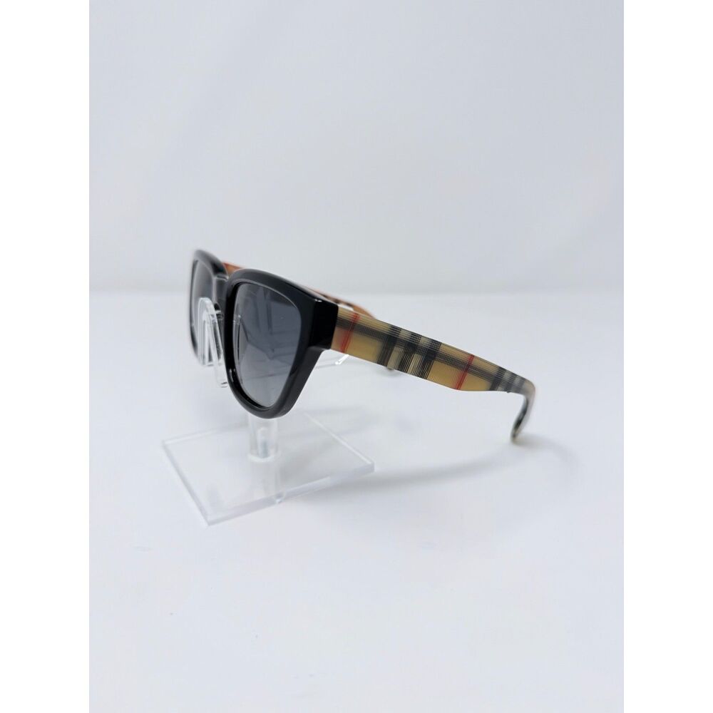 NEW Burberry Mammoth Grey Shaded Polarized Square Ladies Sunglasses - Picture 4 of 10